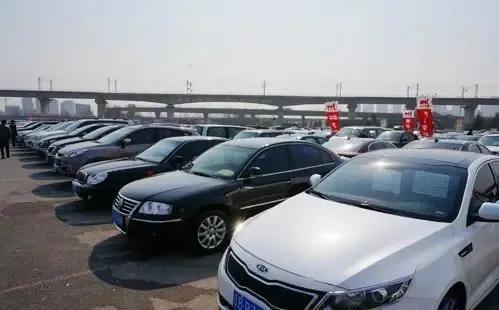 合理估價，挑選購買二手車時可以少花冤枉錢